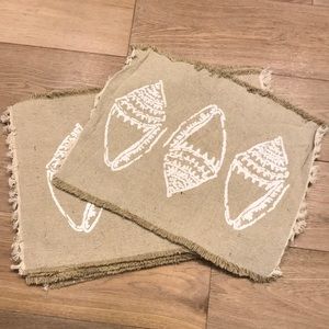 Set of 6 seashell placemats